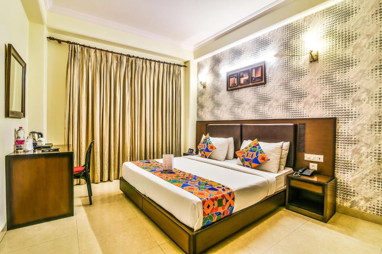 Hotel Alpine Tree New Delhi Luaran gambar