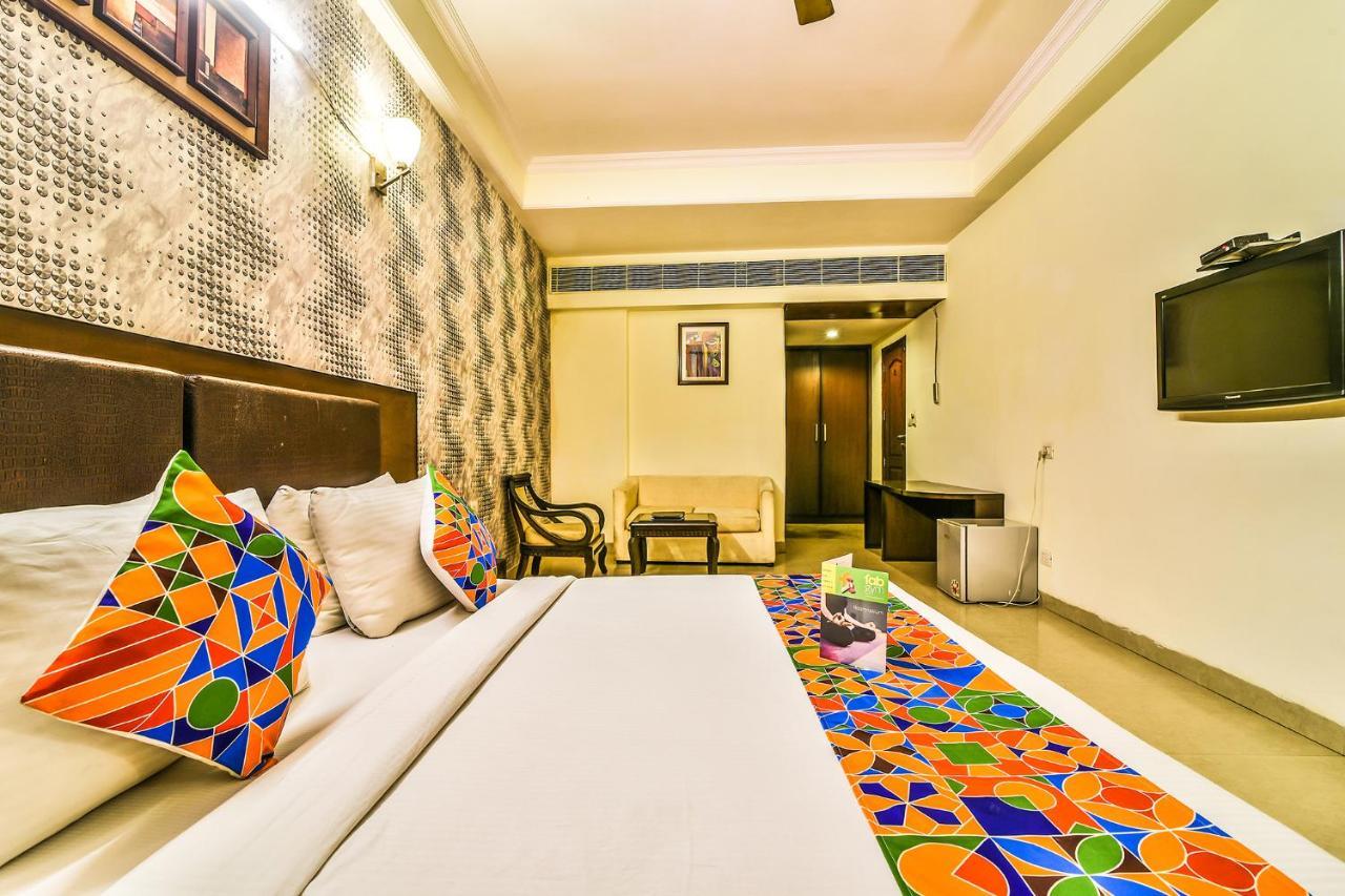 Hotel Alpine Tree New Delhi Luaran gambar
