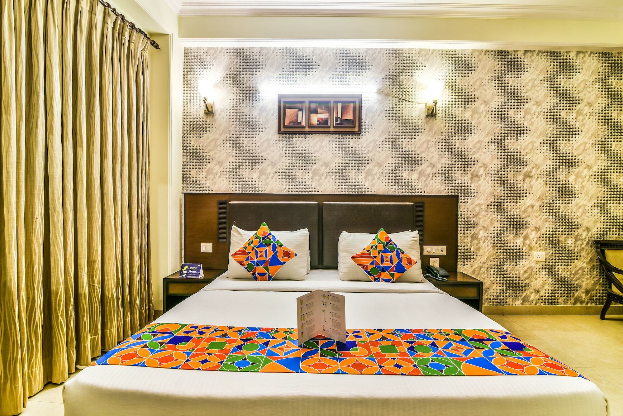 Hotel Alpine Tree New Delhi Luaran gambar